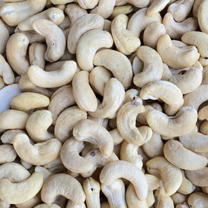 Fournisseur de confiance du Vietnam W180,W240,W320 noix de cajou noix de cajou en gros exportées vers nous, UE, Moyen-Orient de Santigo - Product Image 1