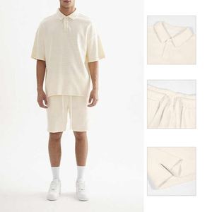 Ensemble 2 pièces tendance pour homme, polo ample et lourd de haute qualité et short tricoté style gaufré pour l'été décontracté - Product Image 4