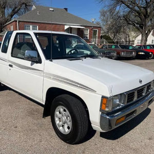 Camion Nissan SE LHD d'occasion de 1997 - Product Image 1