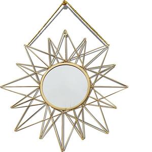 Miroir mural suspendu en métal doré fait à la main pour bureau, maison, chambre à coucher, salon, porte d'entrée, décoration murale - Product Image 2