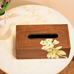 Caja y Soporte para Pañuelos de Madera de Primera Calidad, Hechos a Mano, con Diseño Floral Grabado para Interiores Elegantes, Tradebyd - Product Image 5