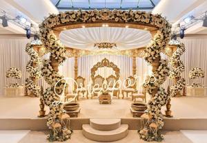 Impresionante Mandap Indio para Bodas, Mandap con Puerta para Bodas Grandes, Mandap con Puerta para Bodas Grandes en Missouri - Product Image 6