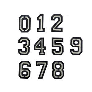 ป้ายยางนูนลายอักษรและดอกไม้แบบ 3 มิติ เป็นมิตรกับสิ่งแวดล้อม ติดเสื้อผ้า แจ็คเก็ต หมวก กระเป๋า งาน DIY สีตามสั่ง - Product Image 3