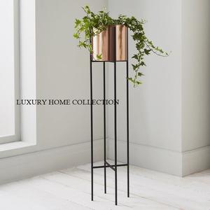Jardinière en métal artisanale de conception premium abordable avec support compact pour les événements de cadeaux ou la décoration personnelle de l'amélioration de la maison - Product Image 3