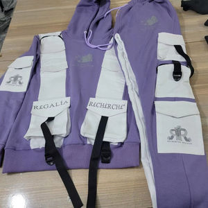 Conjunto de chándal de algodón personalizado de alta calidad unisex con logotipo personalizado y conjunto de joggers de diseño único - Product Image 1