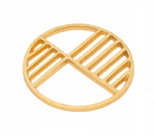 Posavasos de Metal de corte de 4 pulgadas con estilo para hoteles y restaurantes, tapetes y almohadillas creativos únicos para bebidas, suministro de Decoración de mesa - Product Image 1