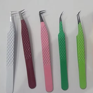 Pince à épiler professionnelle en acier inoxydable de marque privée avec pointe en fibre de diamant rose en forme de L à 45 degrés pour le volume - Product Image 3