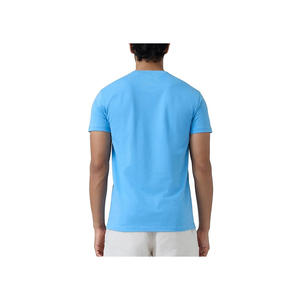 T-shirts classiques en coton, coupe classique, fabriqués avec un tissu respirant offrant un confort toute la journée, disponibles en modèles unis élégants. - Product Image 2