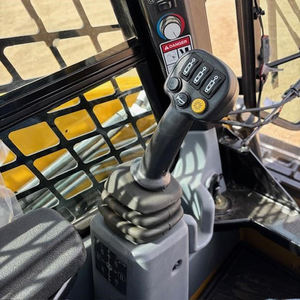 Nouvelle chargeuse compacte Gehl V330 avec moteur et moteur de composants de base de chargeuse sur pneus en vente - Product Image 5