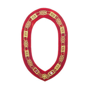 Collar de cadena Order Of Malta hecho a mano de metal de latón dorado con respaldo de terciopelo rojo - Product Image 1