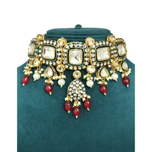 Collier ras du cou en acier inoxydable style Bollywood indien, plaqué or Kundan, avec perles et zircons, ensemble de bijoux raffinés pour femmes, idéal pour un cadeau de mariage - Product Image 2