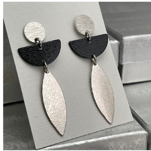 2025 Multicolor <b>Artificial</b> <b>Stone</b> Earrings Chinese New Year Costume Jewelry Square Stud Texture Geometrically Earrings - Product Image 2