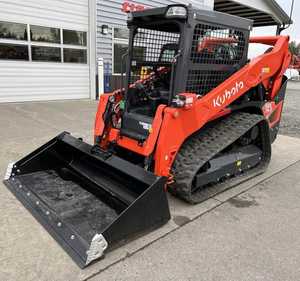 รถตักล้อยาง Kubota SVL75-3 ขนาด 74 แรงม้า เครื่องยนต์ดีเซล พร้อมบุ้งกี๋ขนาด 0.55 เมตร สำหรับงานก่อสร้าง - Product Image 1