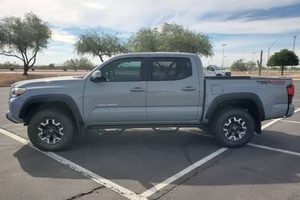 Toyota Tacoma TRD Off-Road 2019, Doble Cabina, 4x4, Motor V6, Cemento, Mayormente Sin Modificar - Product Image 4
