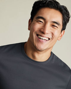 Camiseta de gran tamaño de algodón 100%, camisetas con estampado de logotipo personalizado para hombres y mujeres, OEM, ODM, fabricado en Pakistán - Product Image 2