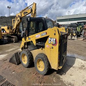 Chargeuses compactes Cat 226D3 construites avec la pompe hydraulique Moog pour des performances fluides Acheter maintenant Livraison rapide - Product Image 3