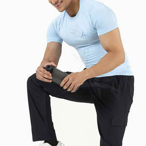 T-shirts de compression pour hommes tendance, unis, écologiques, respirants, vêtements de sport en gros, tissu tricoté décontracté pour la remise en forme - Product Image 2