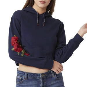 2025 dernière mode femmes à manches longues haut court à capuche Logo personnalisable imprimé de haute qualité tricoté pour l'automne hiver - Product Image 1