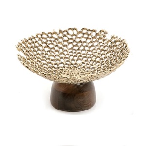 Bol à fruits doré de style royal pour mariage, décoration de table, bol de service multifonctionnel, finition dorée, bol à fruits pour fêtes - Product Image 1