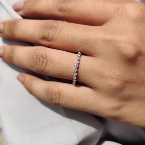 Anillo de boda con diamante cultivado en laboratorio de corte redondo de 0.50 quilates con engaste de púas para mujer, en oro de 10K/14K/18K /PT950 /S925 - Product Image 5