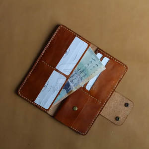 Carteras de Cuero Genuino para Hombre de Alta Calidad Fabricadas en Pakistán 2026, Carteras Largas Bifold de Cuero para Hombre de un Solo Tono a Precio Económico - Product Image 5