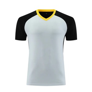 Camiseta de Fútbol 100% Poliéster, Personalizable en Color y Logotipo, Cuello en V, Talla Personalizable, Alta Calidad - Product Image 1