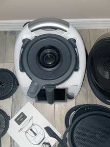 NOUVEAUX Thermomixs Vorwerks TM6 complets - Product Image 2