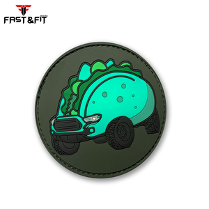 Parche de PVC de nuevo diseño de alta calidad ligero de la mejor calidad Logotipo de goma personalizado borde Merrow para ropa nuevo diseño Popular - Product Image 2