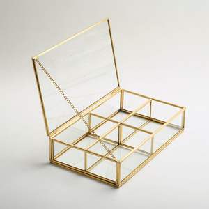 กล่องเครื่องประดับแก้วโลหะทำมือแบบโบราณที่สวยงามพร้อมรูปลักษณ์ที่หรูหราและสง่างามเหมาะสำหรับผู้ที่ชื่นชอบเครื่องประดับ - Product Image 3