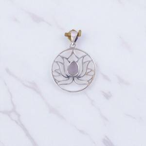 Pendentif en argent sterling avec motif de fleur de lotus, pierres précieuses faites à la main, pendentifs fins - Product Image 4