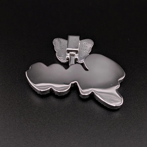 Colgante de Mariposa con Nombre Personalizado, Elaborado en Plata 925 con Detalles de Diamantes Moissanite, Estilo Hip Hop de Lujo con Incrustaciones - Product Image 5
