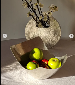 Bol à fruits, chocolat et noix en métal doré pour décoration de table à manger élégante, présentoir de fête de mariage et présentation de bonbons de fête - Product Image 2