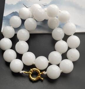 Collier de perles de sodalite naturelle, collier de perles rondes lisses en sodalite de 8mm, collier ras du cou en cristal fait main bijoux en perles - Product Image 5