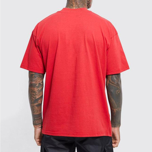 เสื้อยืดวินเทจสไตล์ดิสเทรสจาก Outfitize International ขายส่ง เสื้อยืดลายฟอกสี พร้อมสกรีนโลโก้ตามสั่ง - Product Image 2
