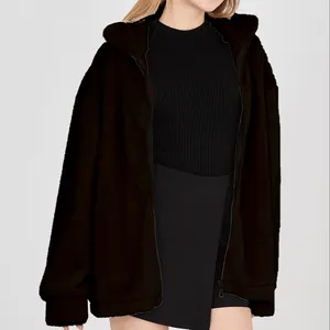 Черная плюшевая меховая ткань на молнии черного цвета с карманами на молнии, стандартное плюшевое пальто