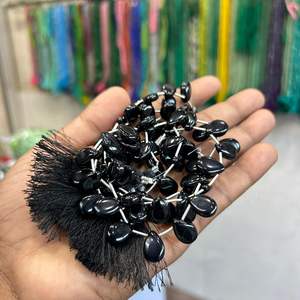 Monalisa Perles en forme de larme en fibre optique noire avec pierre naturelle ovale - Product Image 1