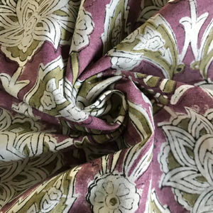 ผ้าฝ้ายพิมพ์ลายดอกไม้สีม่วงพลัมด้วยมือ - Product Image 1