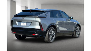 Cadillac LYRIQ Sport 2025 avec 1SF, occasion en excellent état - Product Image 2