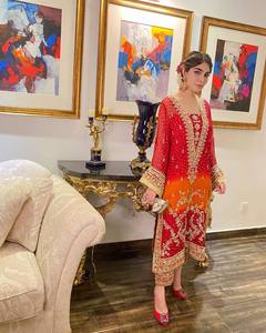 Beau haut prêt à porter et Dupatta avec impression numérique avec broderie lourde - Product Image 3