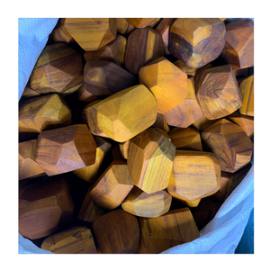 Jouet à empiler en bois Tumi Ishi fait à la main pour les enfants pour profiter des défis d'équilibre et du jeu imaginatif - Product Image 3