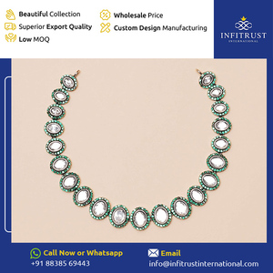 Offre spéciale exclusive sur la qualité authentique, haut de gamme, envoûtant et élégant collier Polki blanc et vert à prix réduit - Product Image 2
