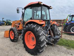 Tractor Kubota M8560: construido para la potencia, diseñado para la comodidad - Product Image 2