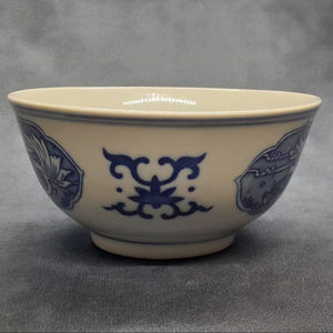 Handmade Polished <b>Ceramic</b> <b>Bowl</b> with Natural Look for Stylish Dining and Party Use Eco-Friendly Cozy Home Setting - Product Image 1