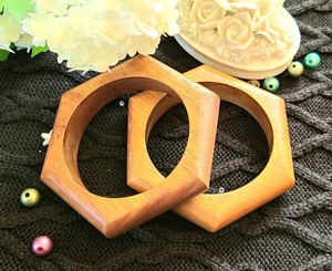 Brazaletes de Madera de Diseño Hechos a Mano de la Mejor Calidad con Incrustaciones de Latón FAIZA CRAFT FC-4200 Forma Redonda de Uttar Pradesh - Product Image 4