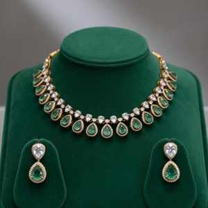 Collier Polki émeraude en argent 925 plaqué or |   Bijoux de mariée |   Collier de mariage indien |   Bijoux festifs et luxueux - Product Image 4