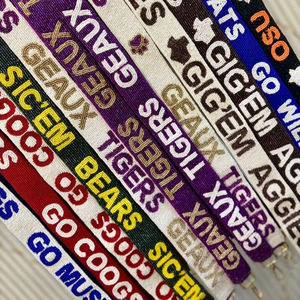 Sangle décorative perlée faite à la main pour femmes, accessoire de mode conçu pour ajouter de l'élégance, du charme et une touche de couleur aux sacs à main - Product Image 1