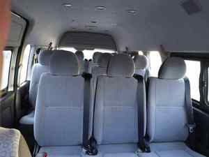 VENTAS DE VEHÍCULOS TOYOTA HIACE MINIVAN DE TECHO ALTO, BAJO KILOMETRAJE, 2.5L, TRANSMISIÓN MANUAL, 15 ASIENTOS - Product Image 5