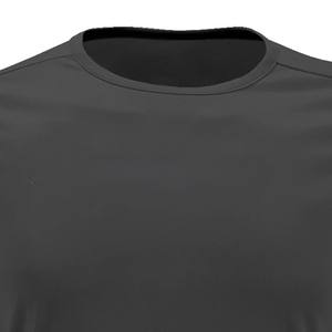 T-shirt de sport personnalisé bicolore pour homme, noir et blanc, pour l'entraînement en salle de sport, tissu respirant et à séchage rapide - Product Image 3