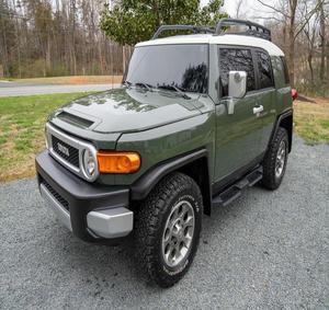 Toyota FJ Cruiser 2013 Usado en Excelentes Condiciones, Alta Demanda, Versión USA - Product Image 3