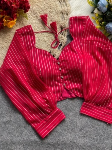 La blusa moderna con patrón de cuello en V se puede usar en sari y laheng Blusa con patrón abierto en la espalda con tasells de uno a tono - Product Image 5